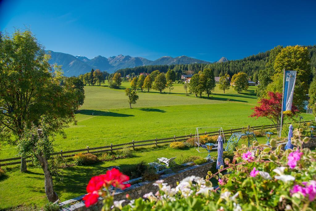 Almfrieden Hotel & Romantikchalet Ramsau am Dachstein Exterior foto
